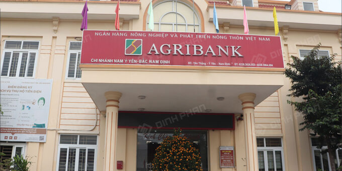 Bảng hiệu Agribank