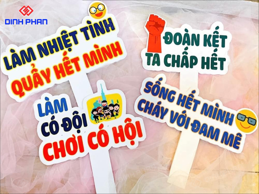 Bản in hashtag chụp ảnh cổ vũ