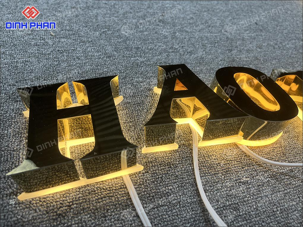 Chữ inox chân mica cháo