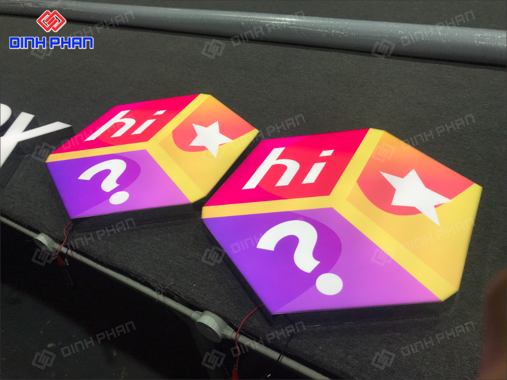 Chữ inox dán mica đẹp, sang trọng cho bảng hiệu Chữ inox dán mica