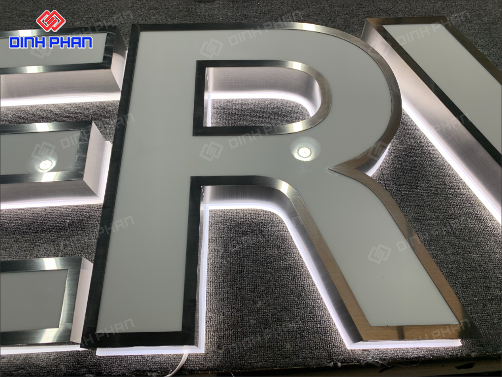 Chữ inox lọng viền