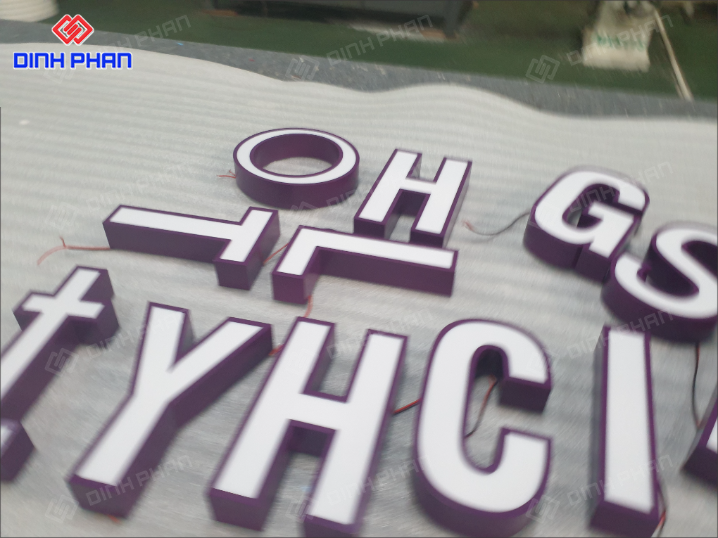 Chữ inox màu