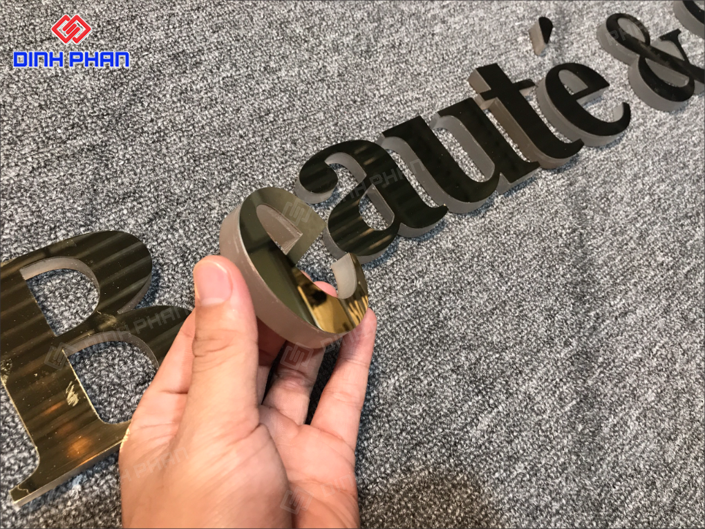 Chữ inox màu