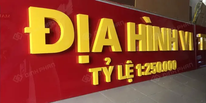 Chữ mica chân alu