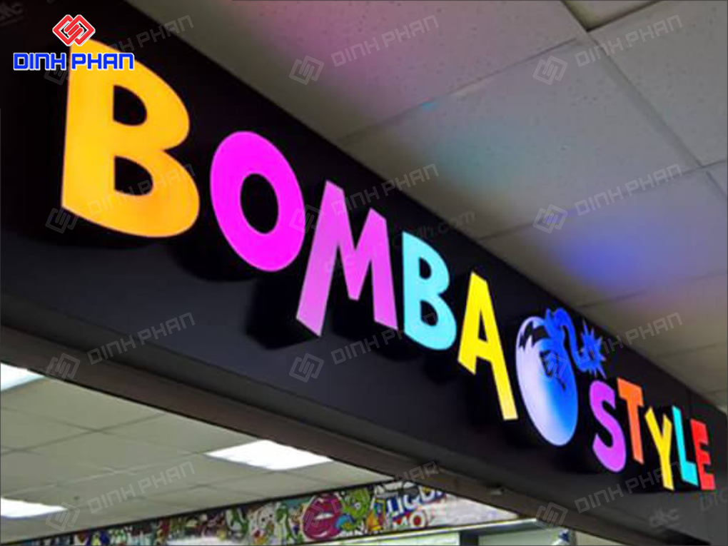 Chữ mica chân fomex