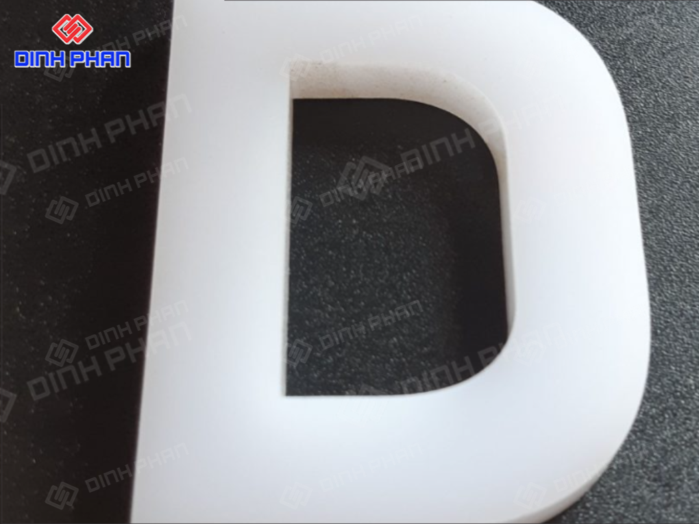 Chữ mica CNC đẹp, sắc nét: Báo giá mới nhất Chữ mica CNC