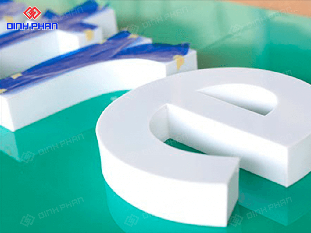 Chữ mica CNC đẹp, sắc nét: Báo giá mới nhất Chữ mica CNC