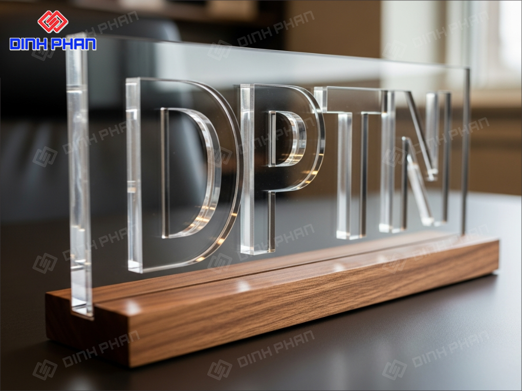 Chữ mica để bàn