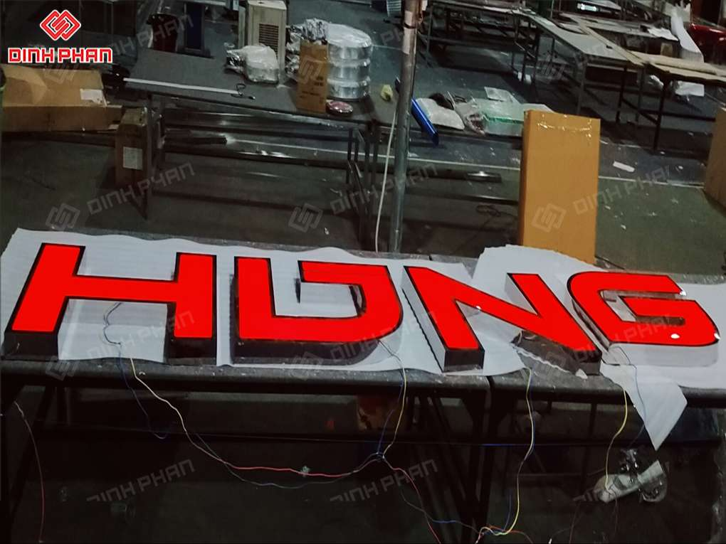 Chữ mica lọng viền inox