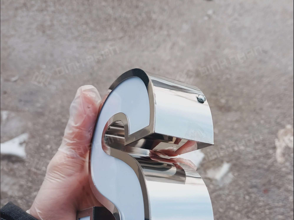 Chữ mica lọng viền inox