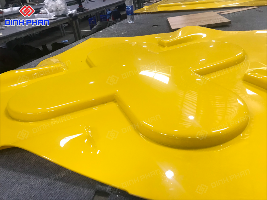 Chữ mica uốn nổi