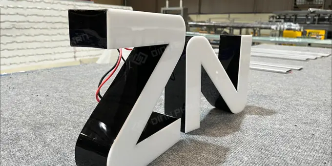 Chữ nhôm không gờ