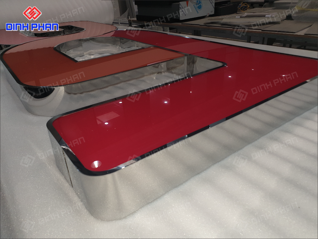 Chữ nhôm trắng gương