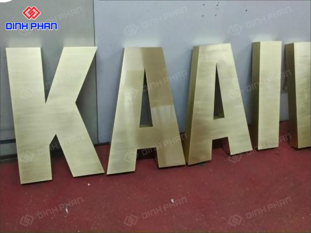 Gáy uốn chữ nhôm vàng xước chất lượng Chữ nhôm vàng xước