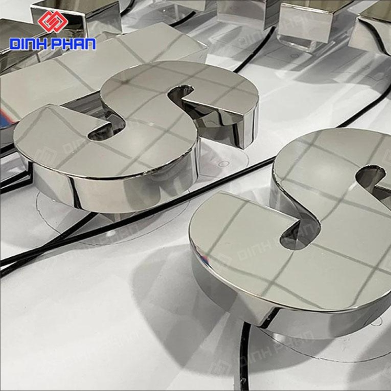 Chữ Alu trắng gương