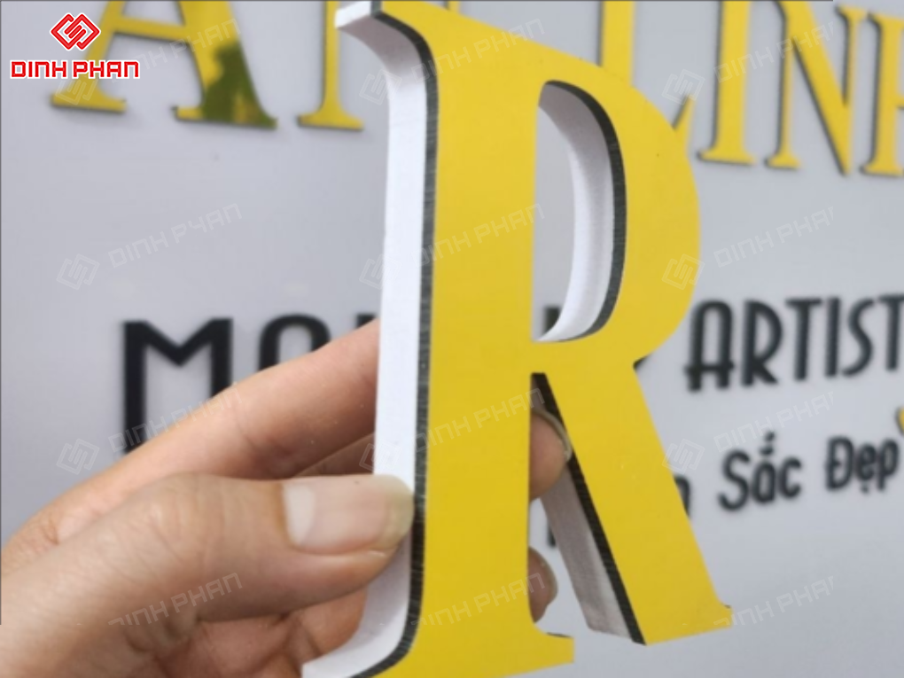 Chữ fomex mặt mica