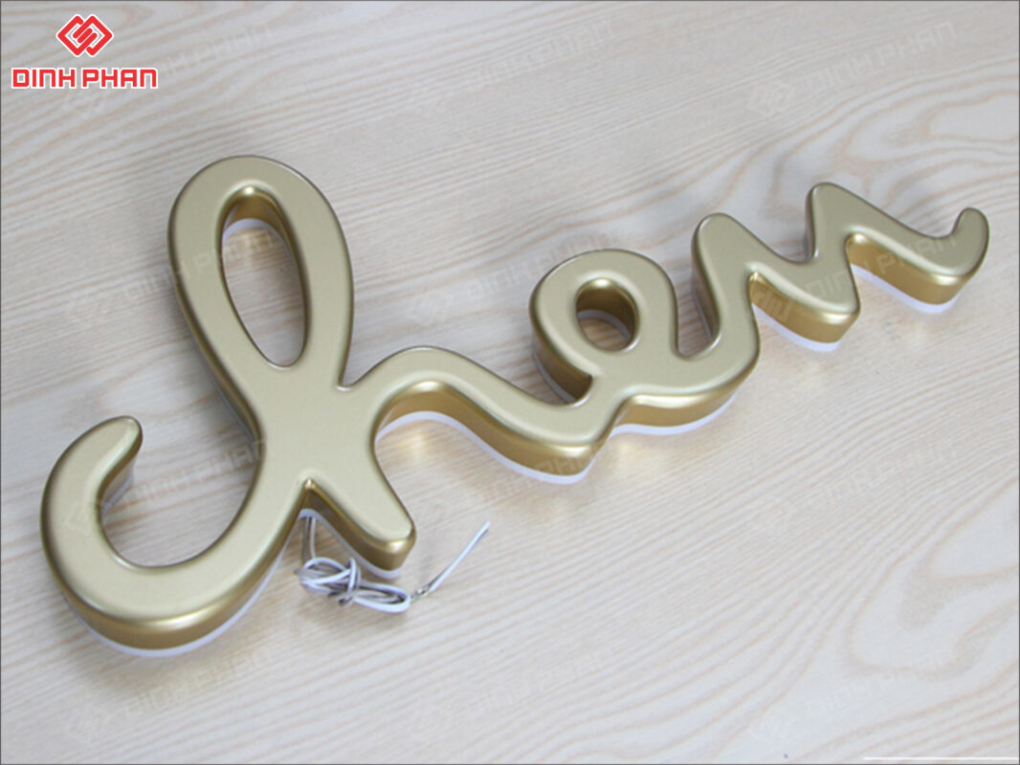 Chữ mạ crom đẹp, sang trọng và bền bỉ Chữ mạ crom