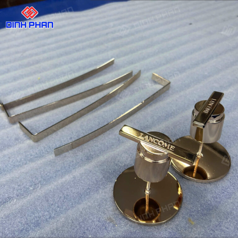 Chữ mạ PVD