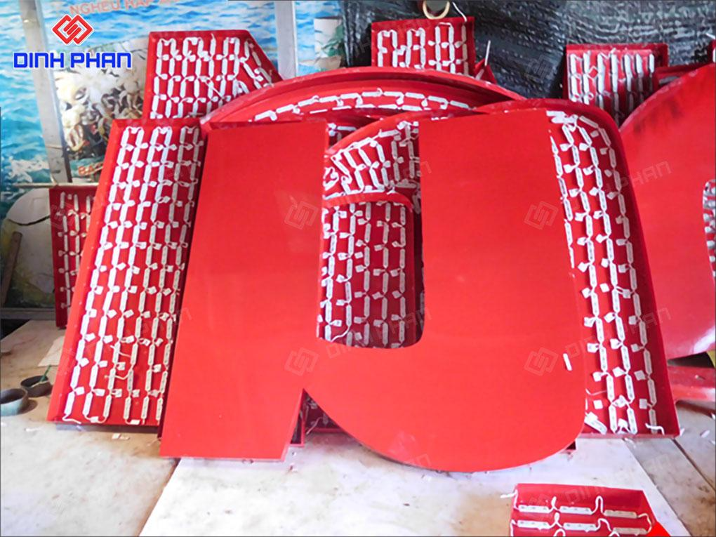 Chữ tôn