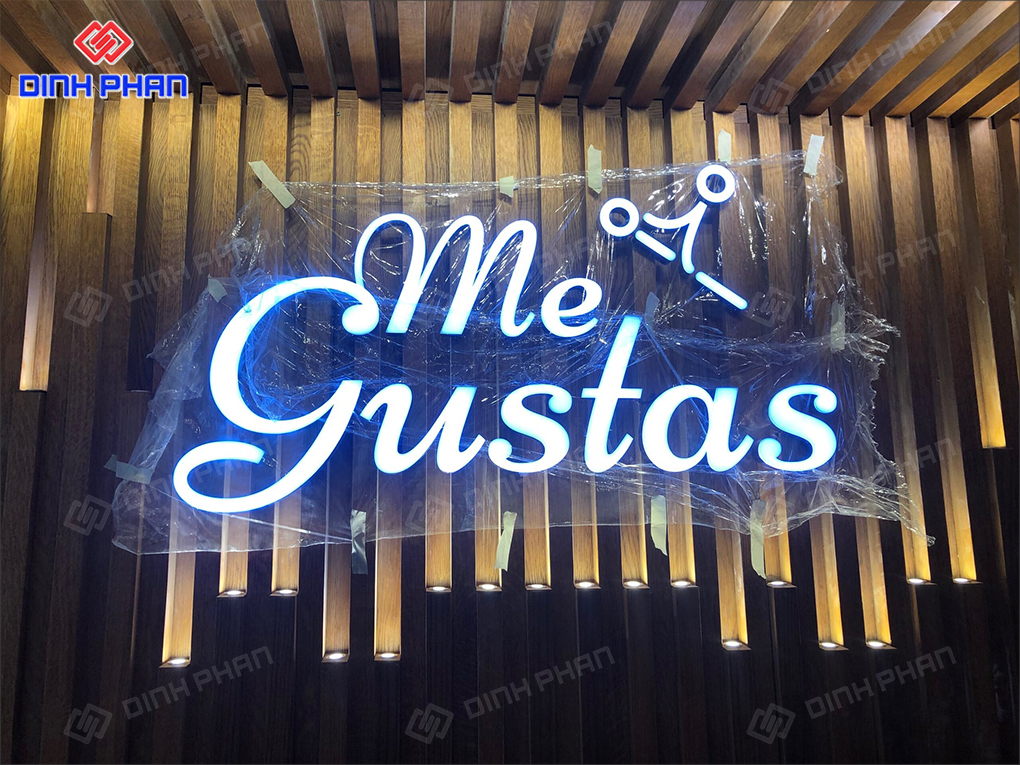 Làm quảng cáo