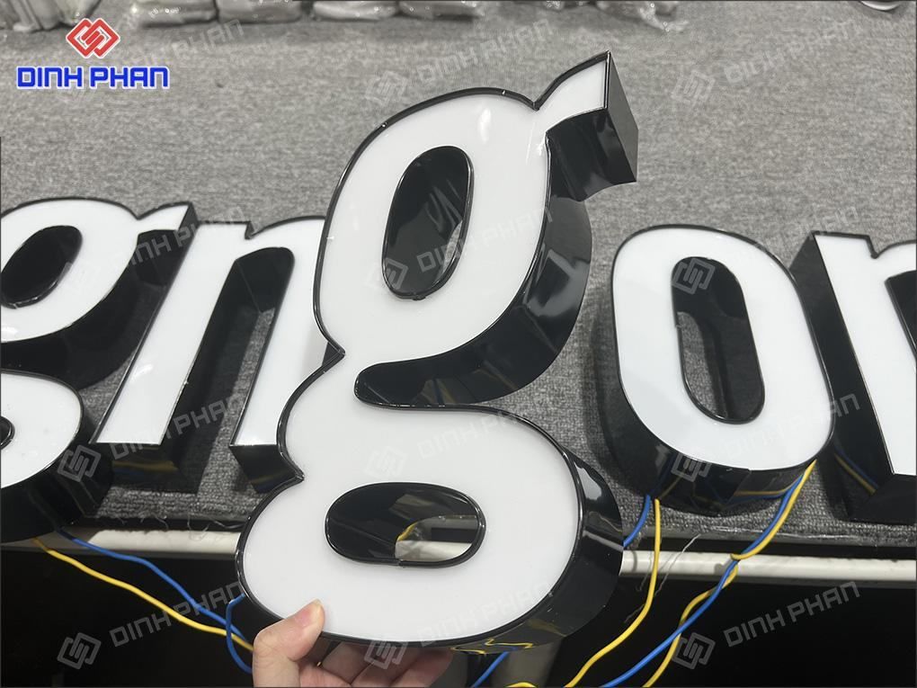 Báo Giá Logo Mica Đẹp, Chuyên Nghiệp Theo Yêu Cầu Báo Giá Logo Mica